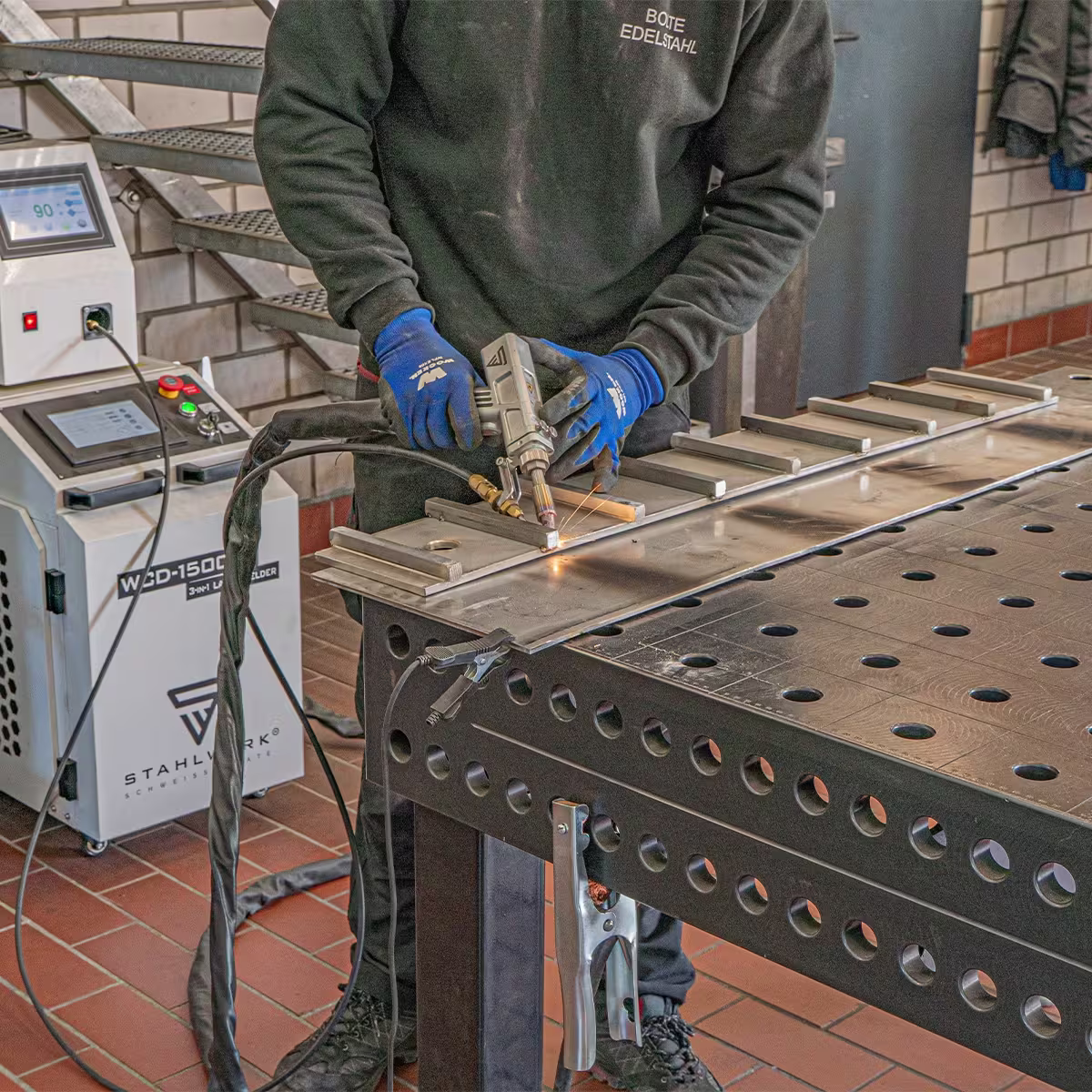 Planung und Konstruktion industrieller Edelstahlkomponenten